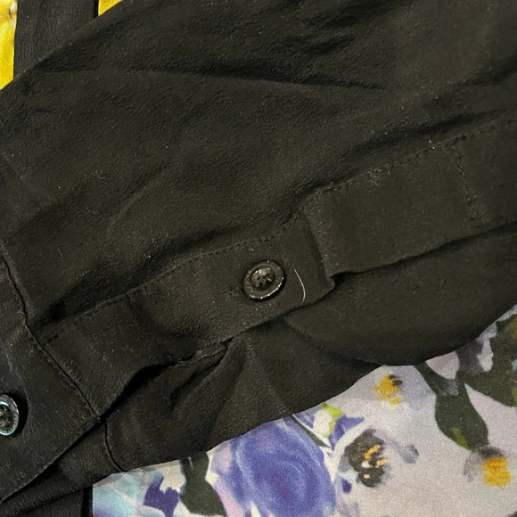 [L] GUESS by Marciano Women's Floral Silk Blouse Button Down Collared - Picture 6 of 11